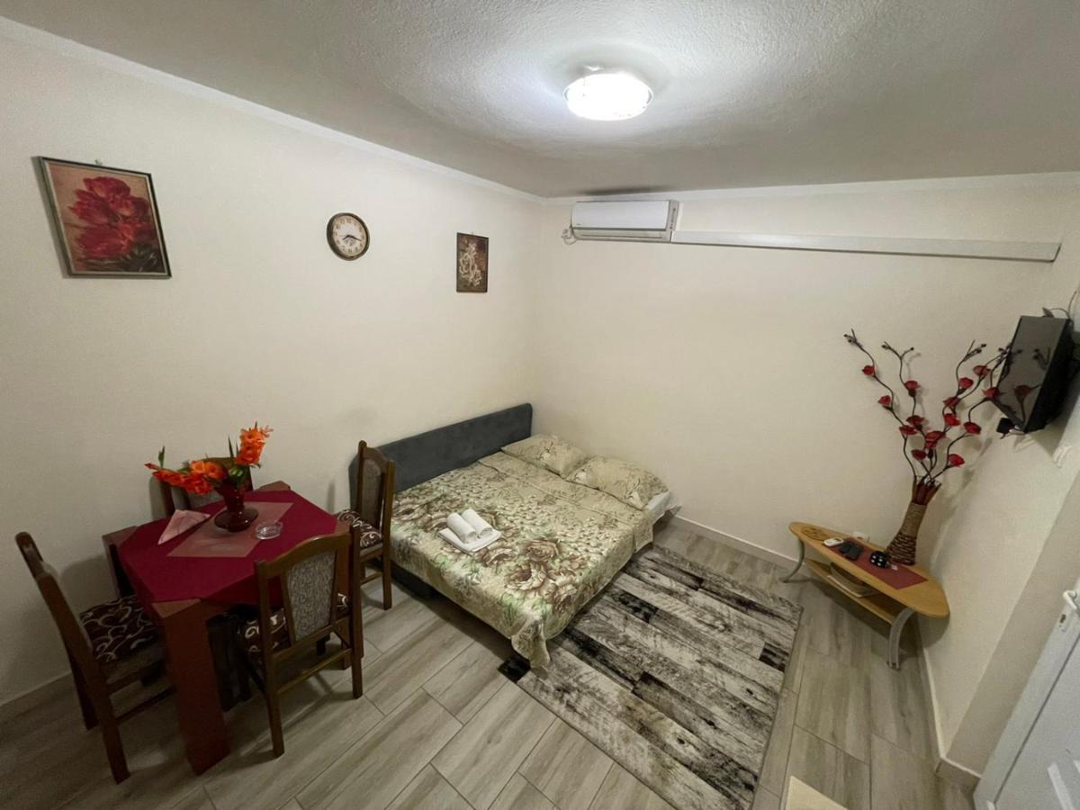 Apartmani Miro เทรบินเย ภายนอก รูปภาพ