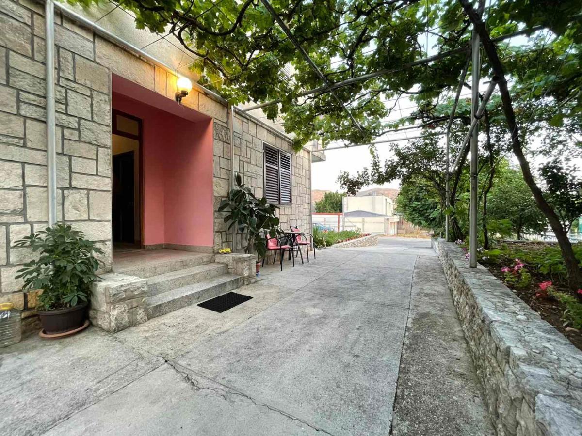 Apartmani Miro เทรบินเย ภายนอก รูปภาพ